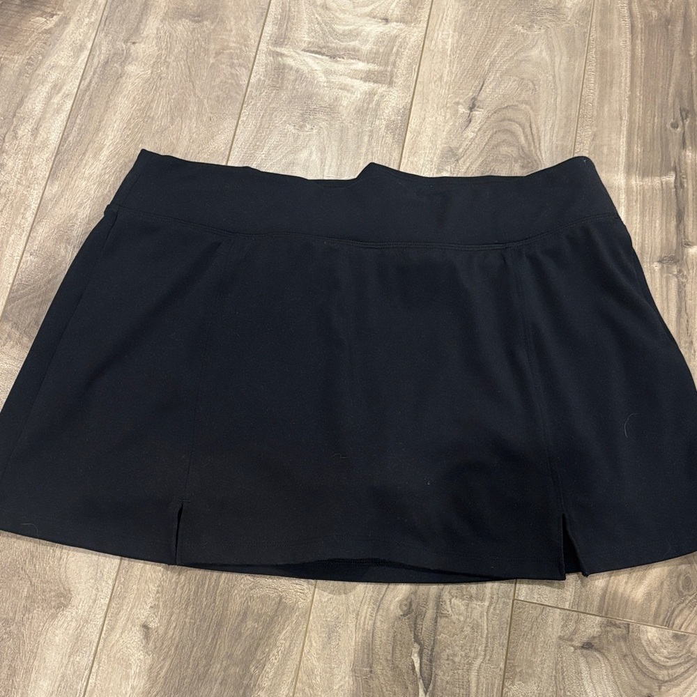 Under Armour Black Women's Skort with Front Slits